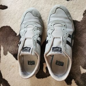 Onitsuka Tiger Slip-On EU39  in oyster grey